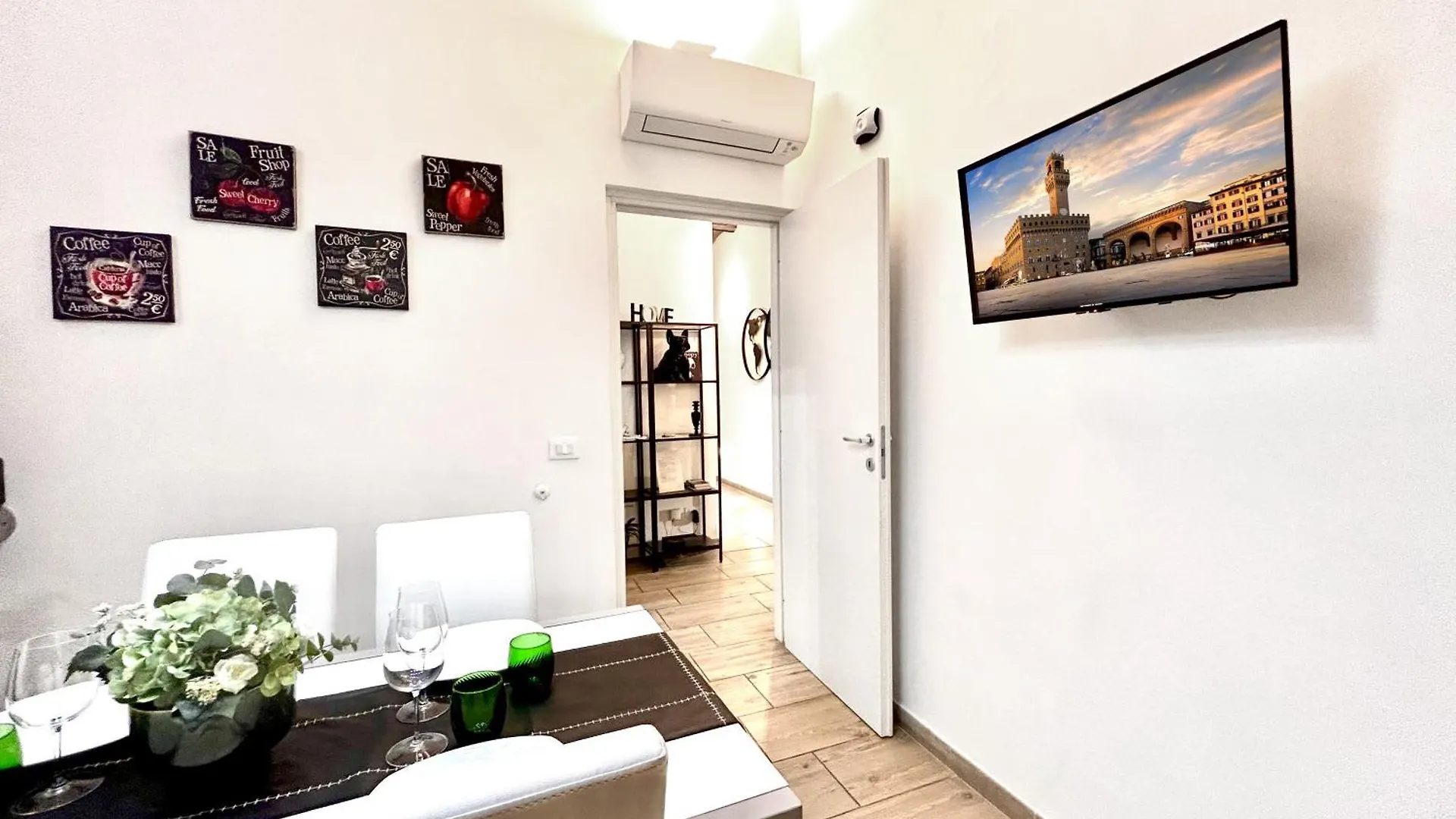 Mf Home Design Florencia 0*,  Italia